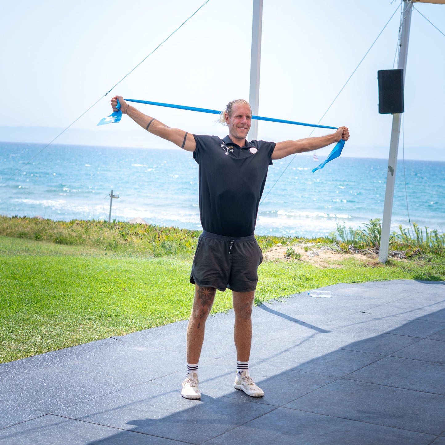 DOTRISPORTS Theraband – 150 cm | Blau | Medium Widerstand